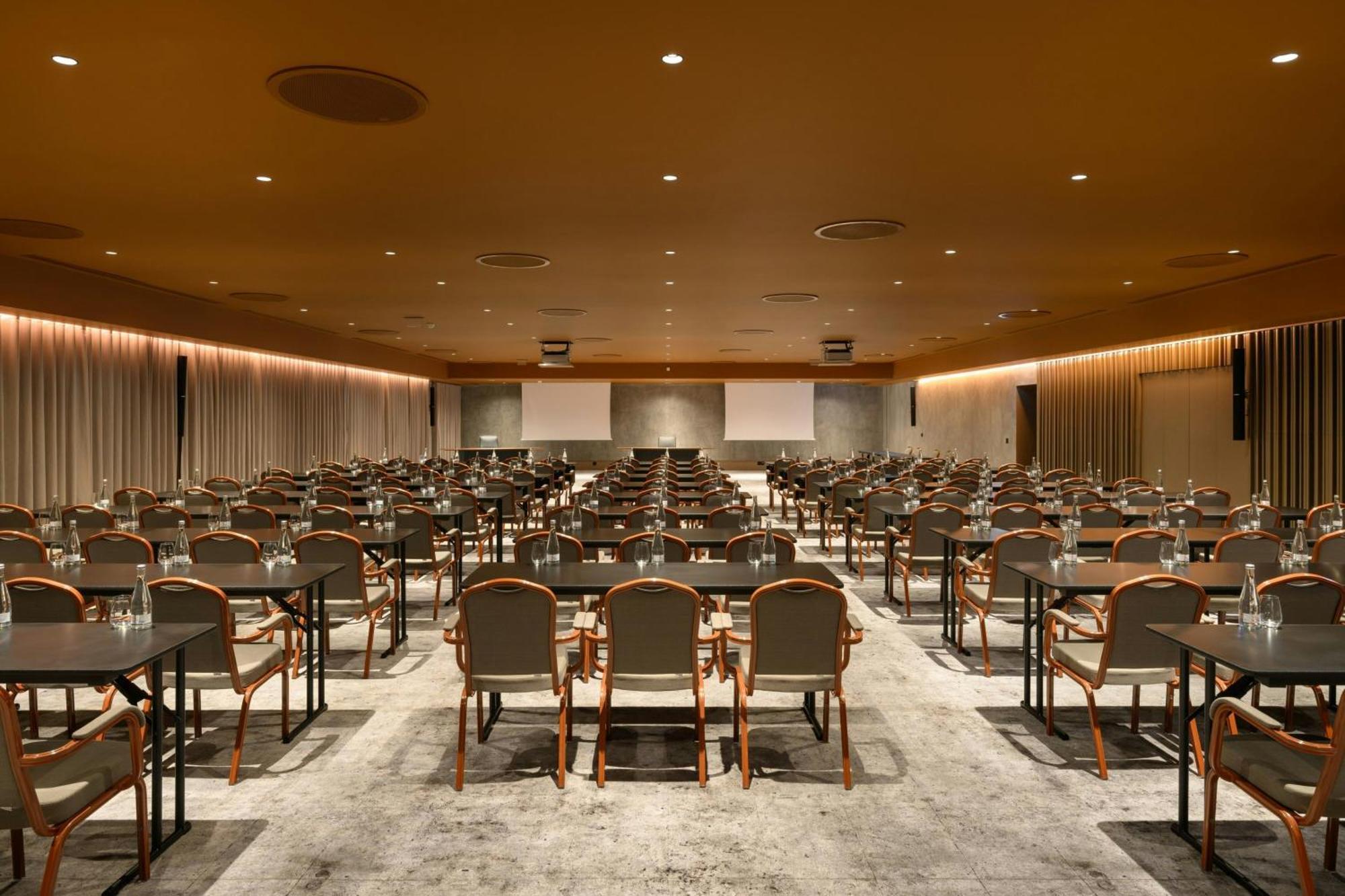 Forte De Gaia, Autograph Collection Vila Nova de Gaia Kültér fotó The 2019 Nobel Prize press conference room