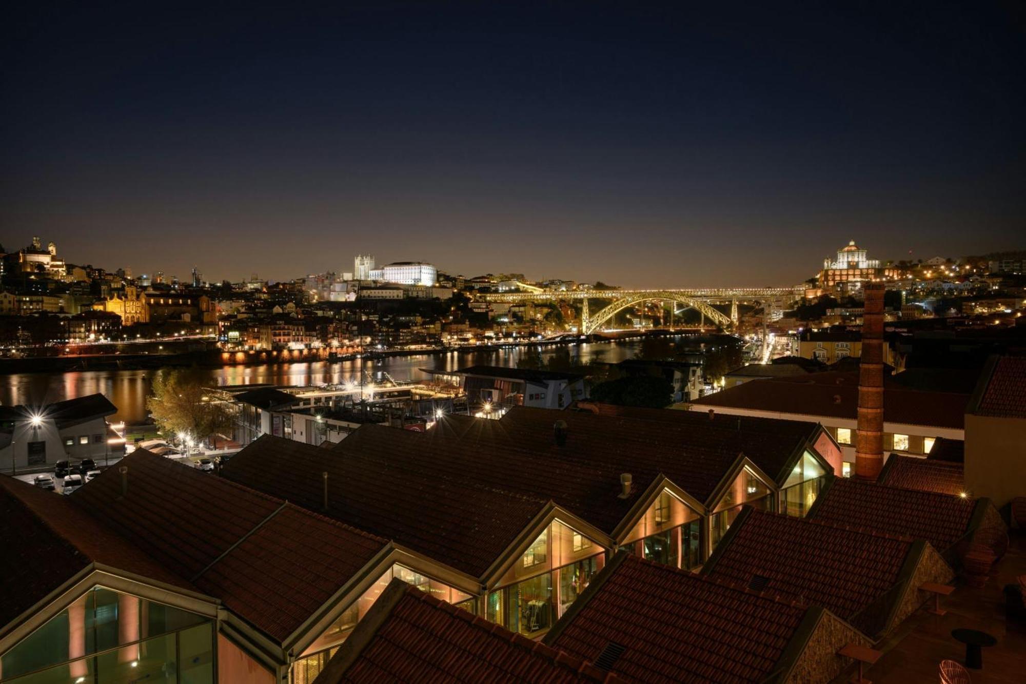 Forte De Gaia, Autograph Collection Vila Nova de Gaia Kültér fotó View of the city from the hotel